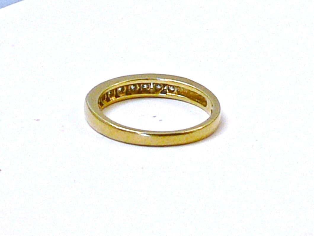 9ct Yellow Gold 8 Stone 33pts Diamond Eternity Ring